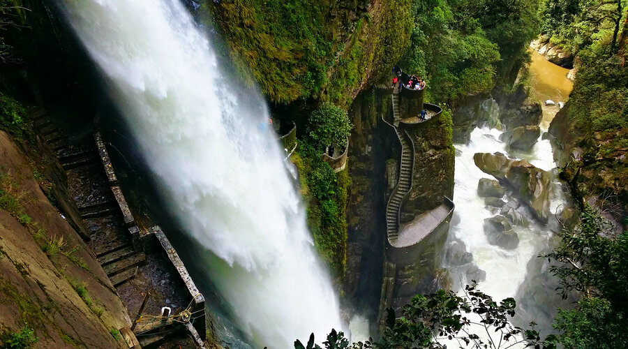 Pailón-del-diablo-Baños