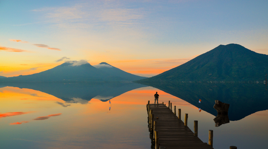 Alba sul lago Atitlan