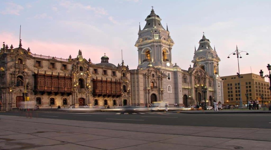 Plaza-de-armas-in-Lima-Peru