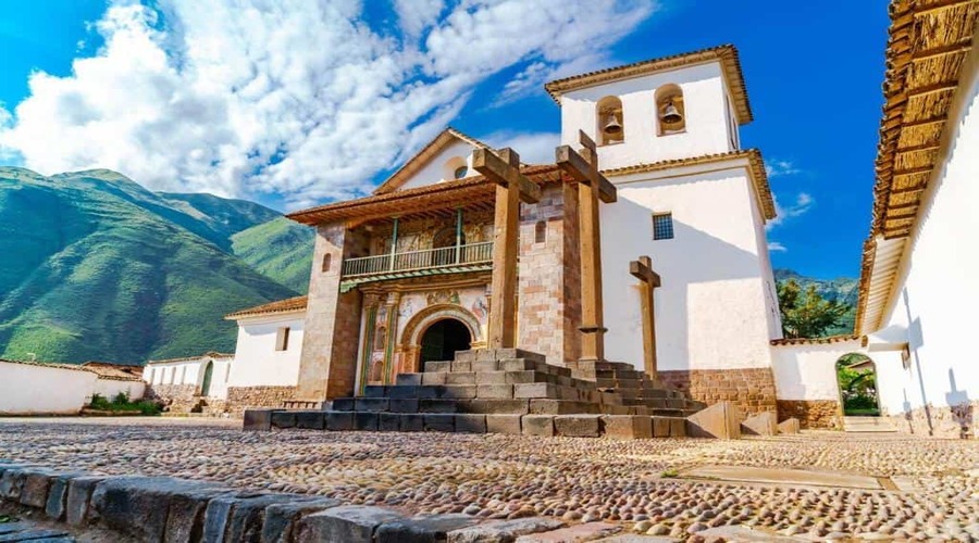 Chiesa da San Pedro-Viaggio organizzato in Perù di 14 giorni