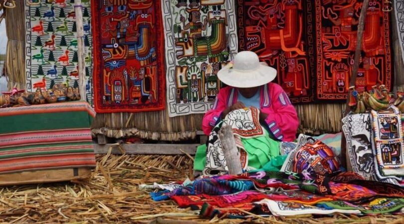 lago Titicaca-donna al mercato