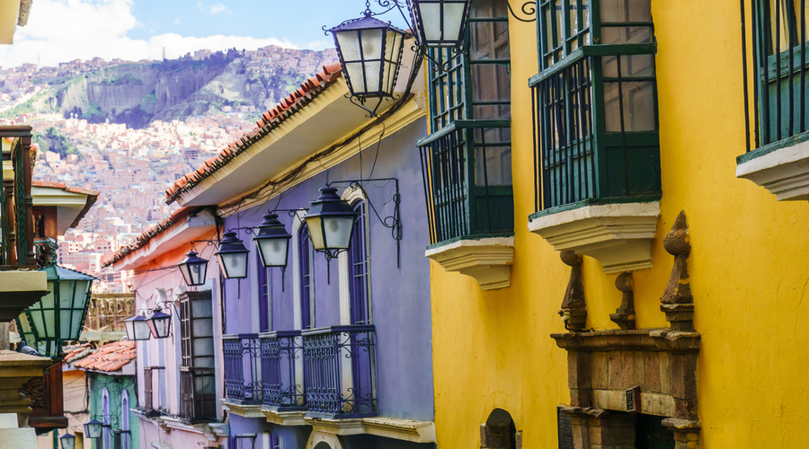 Facciate e balconi colorati, La Paz, Bolivia