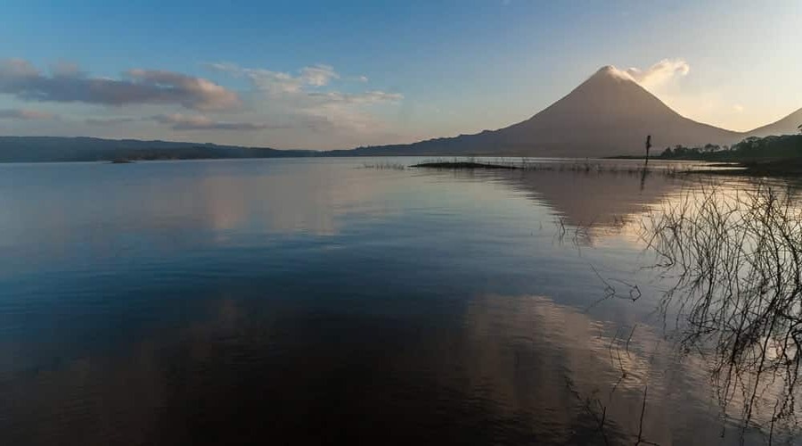 Lago e vulcano Arenal