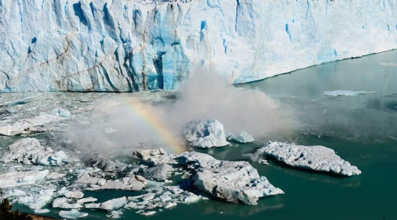 pezzo-di-ghiaccio-che-cade-dal Perito Moreno