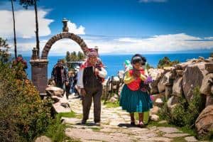Taquile, l'isola del Titicaca. Altitudine, cosa vedere e fare, informazioni e consigli da sapere - sentiero