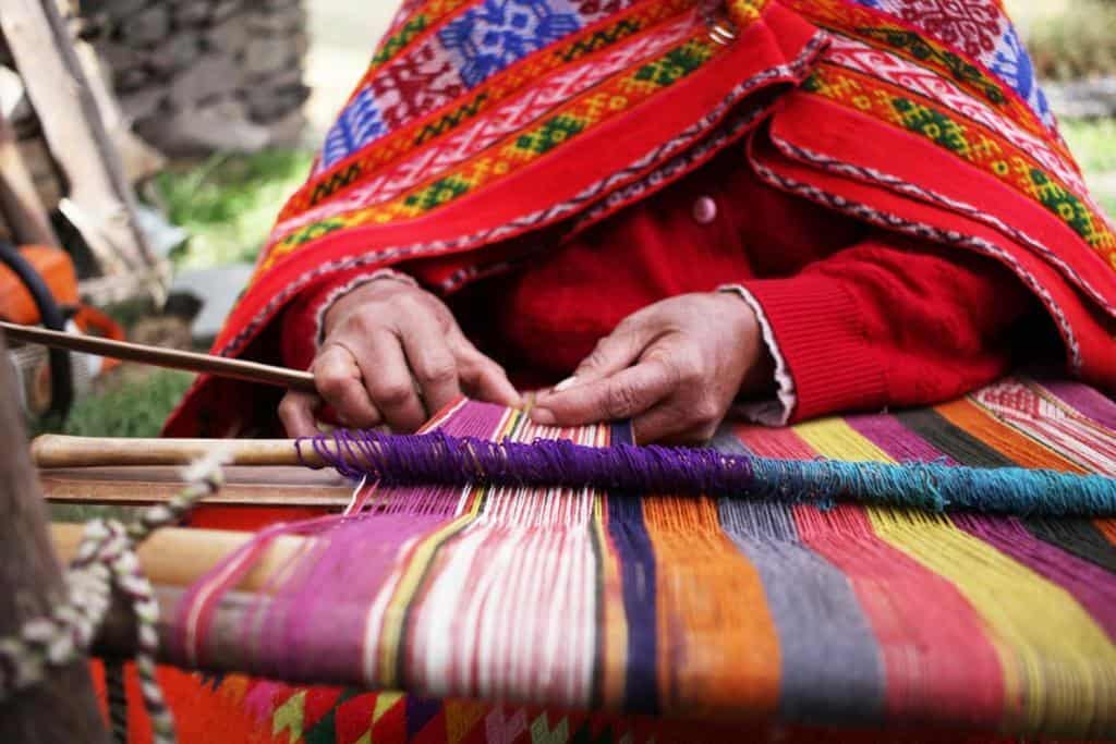 Close-up-of-weaving-in-Peru