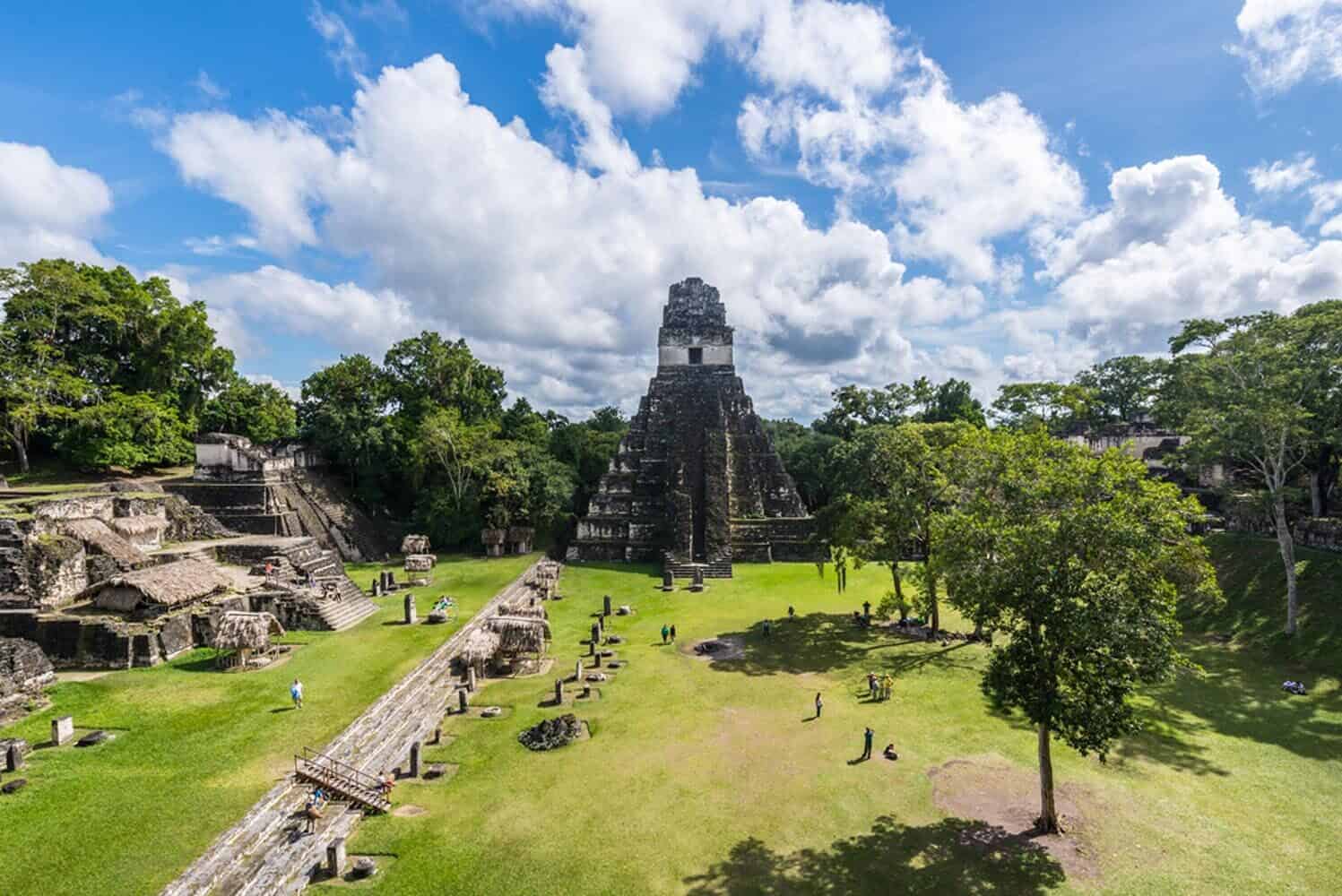 Tikal, Guatemala: Storia, Curiosità e Come Visitare il Sito Archeologico