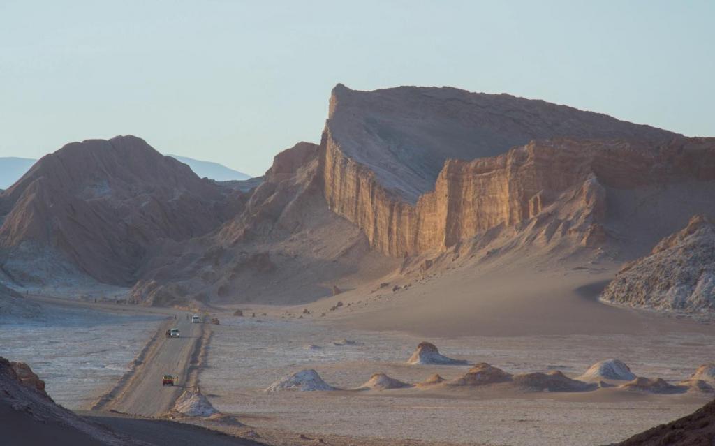 End of the day at Vale de la Luna (Valley of the Moon) located in San Pedro de Atacama, to the north of Chile in the Cordillera de la Sal, in the Atacama desert.