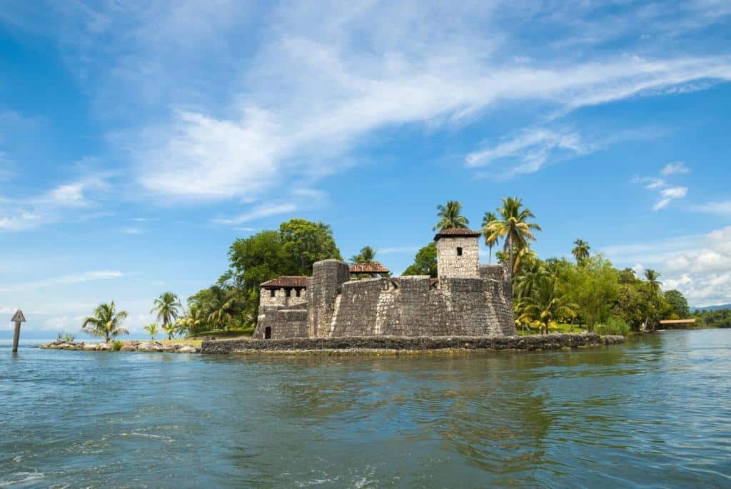 Spanish-colonial-fort-at-the-entrance-to-Lake-Izabal-in-eastern-Guatemala-Castillo-de-San-Felipe