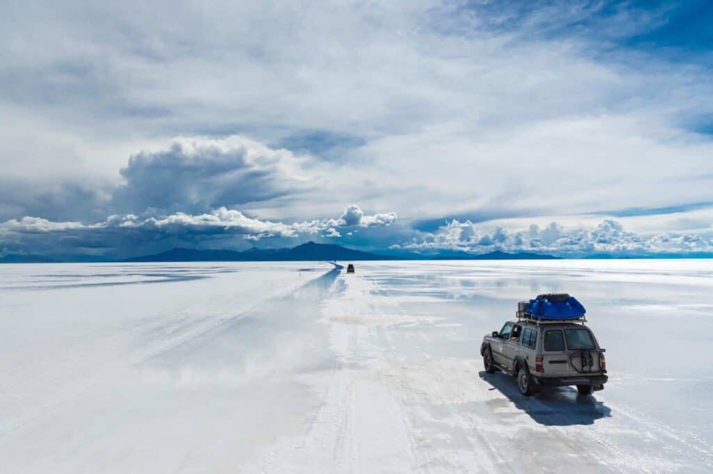 Salar de Uyuni Bolivia- jeep