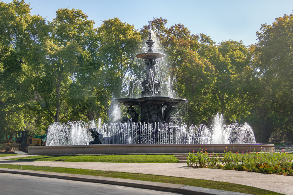 Fountain-of-the-Continents-Fuente-de-los-Continentes-at-General-San-Martin-Park-Mendoza