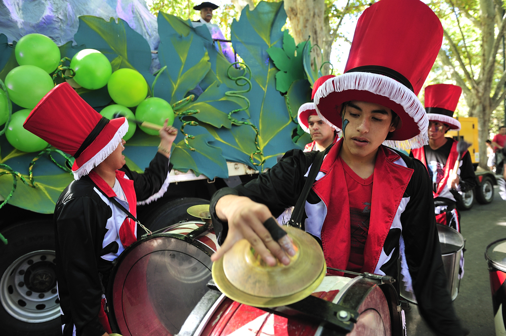 Vendimia-Mendozas-annual-grape-harvest-festival-with-40000-visitors-come-to-celebrate-and-enjoy-the-local-nectar.